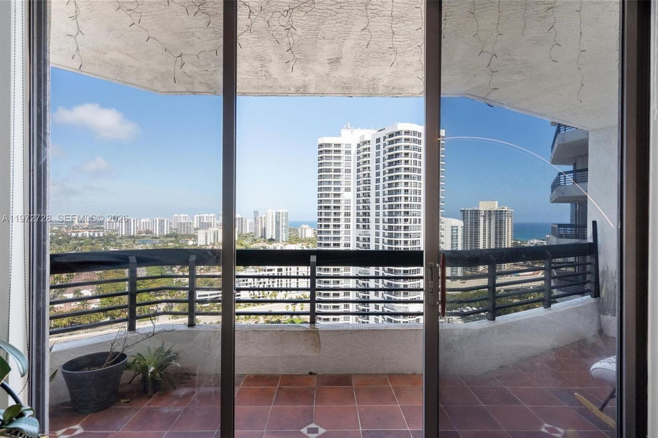 3530 Mystic Pointe Dr, Unit 2907, Aventura, FL 33180 Photo