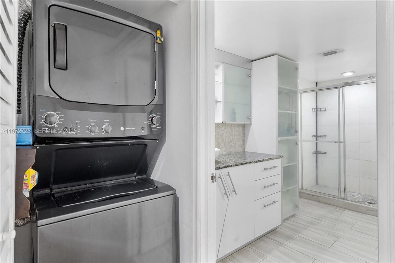 3530 Mystic Pointe Dr, Unit 2907, Aventura, FL 33180 Photo