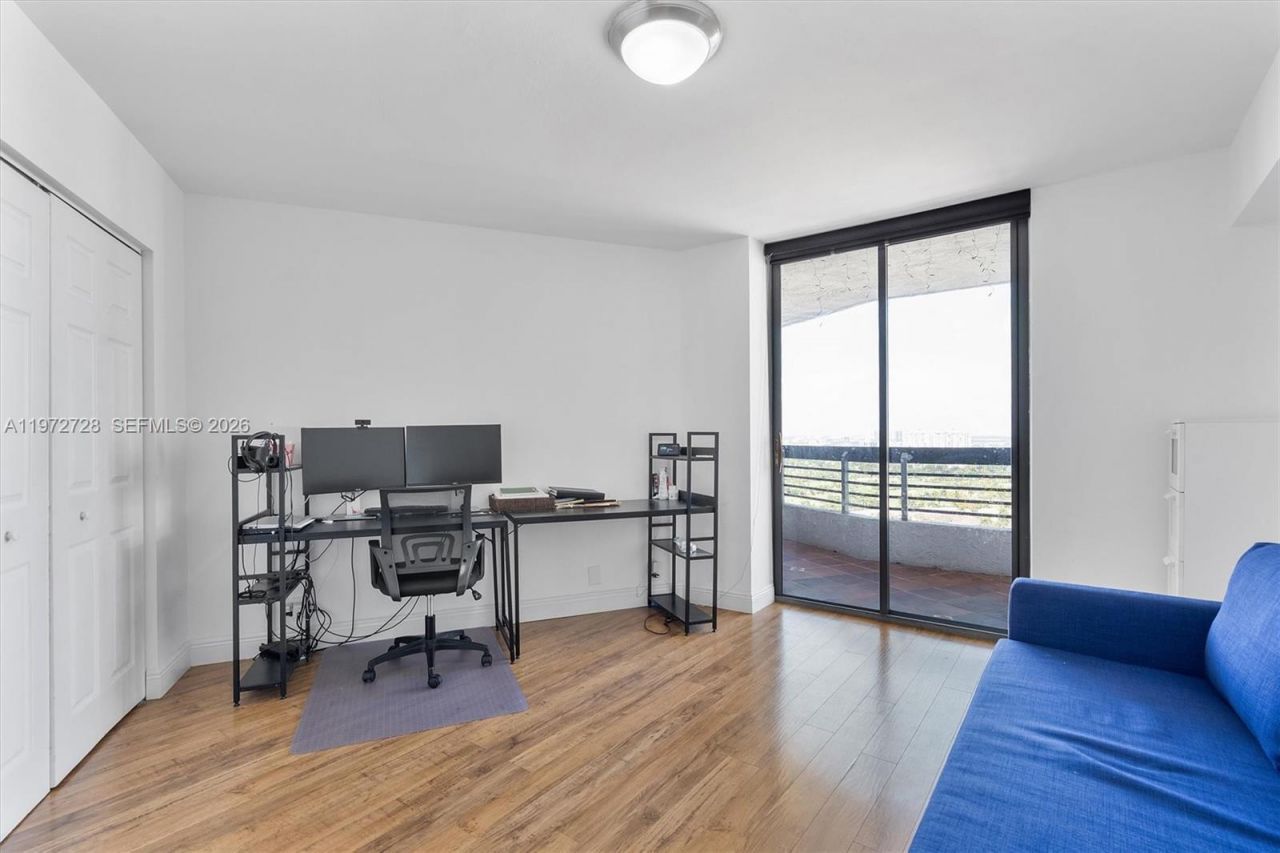 3530 Mystic Pointe Dr, Unit 2907, Aventura, FL 33180 Photo