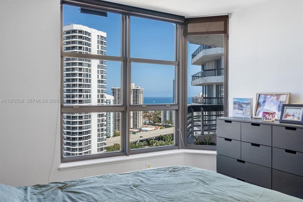 3530 Mystic Pointe Dr, Unit 2907, Aventura, FL 33180 Photo