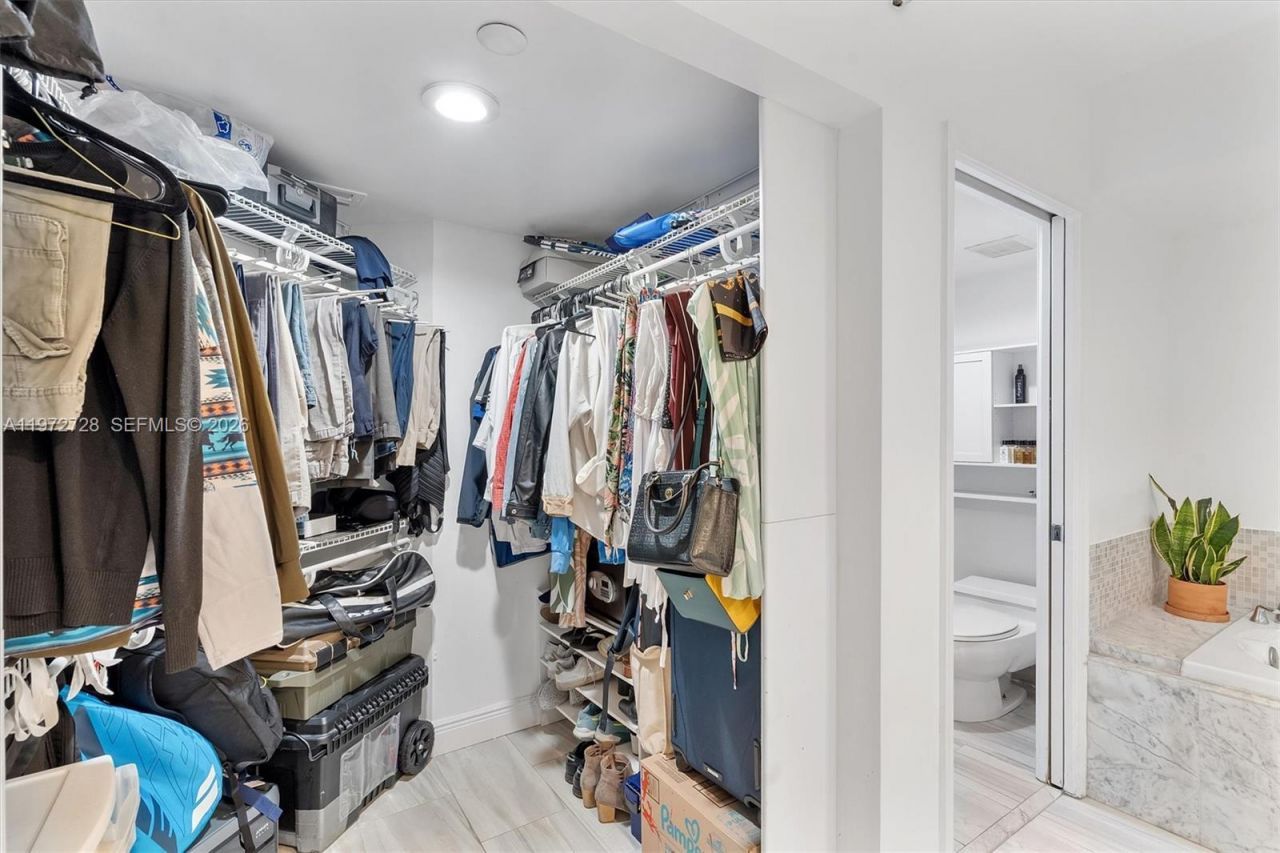 3530 Mystic Pointe Dr, Unit 2907, Aventura, FL 33180 Photo