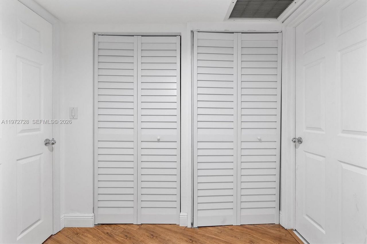 3530 Mystic Pointe Dr, Unit 2907, Aventura, FL 33180 Photo