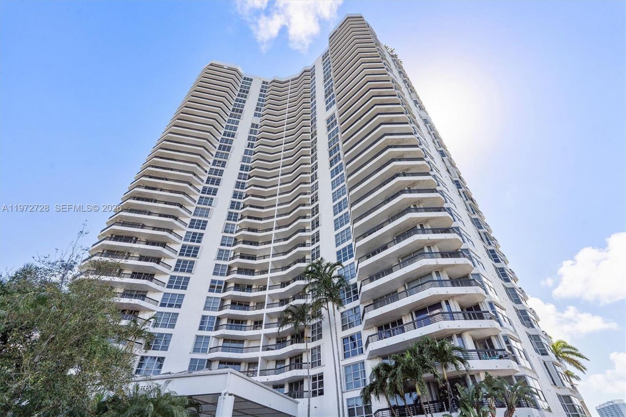 3530 Mystic Pointe Dr, Unit 2907, Aventura, FL 33180 Photo