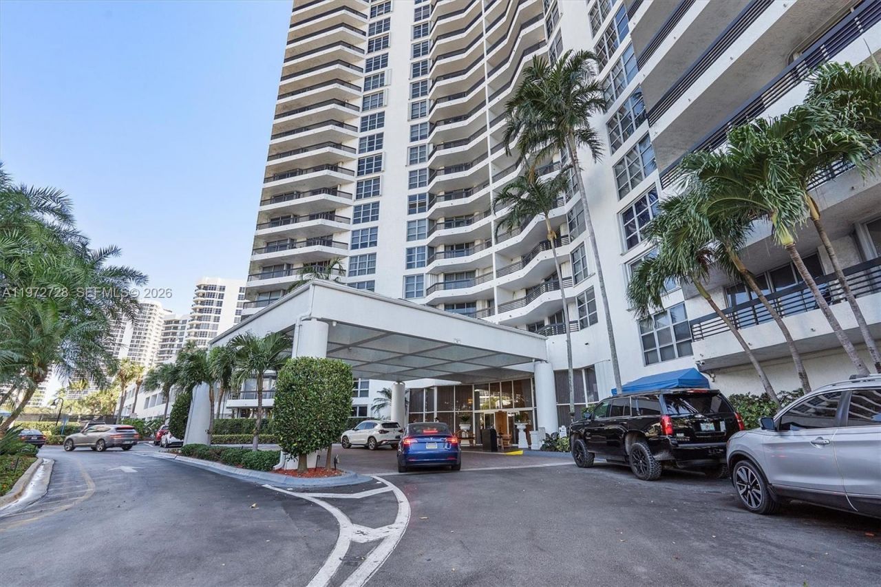 3530 Mystic Pointe Dr, Unit 2907, Aventura, FL 33180 Photo