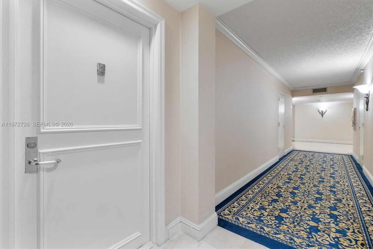 3530 Mystic Pointe Dr, Unit 2907, Aventura, FL 33180 Photo