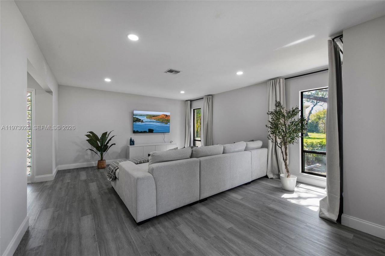 6185 Live Oak Ct , Unit A, Tamarac, FL 33319 Photo