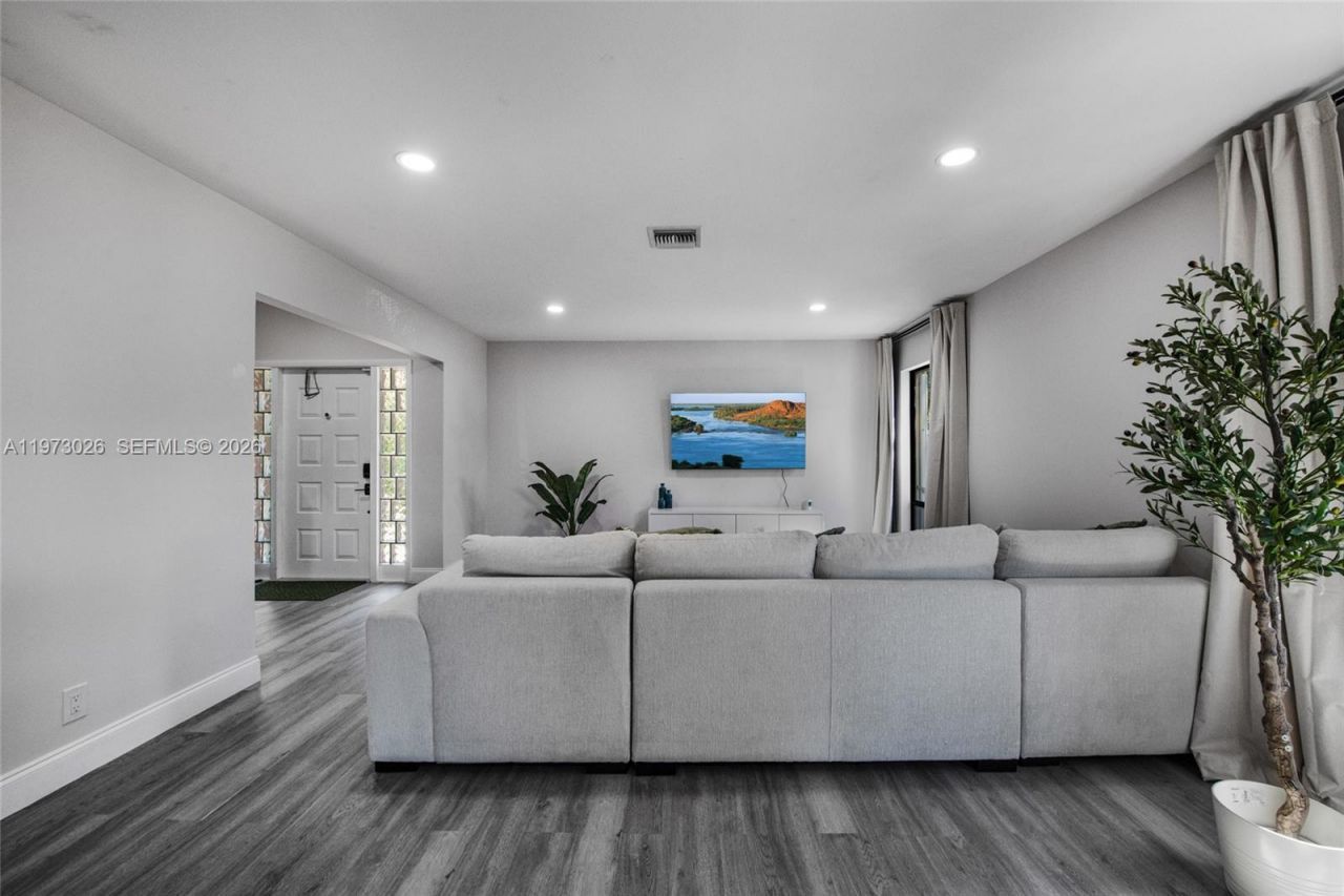 6185 Live Oak Ct , Unit A, Tamarac, FL 33319 Photo