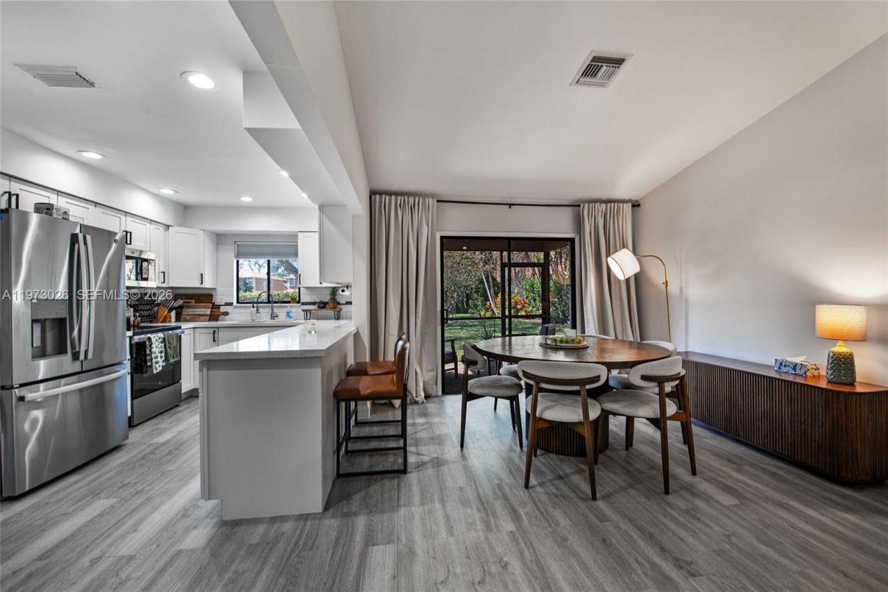 6185 Live Oak Ct , Unit A, Tamarac, FL 33319 Photo