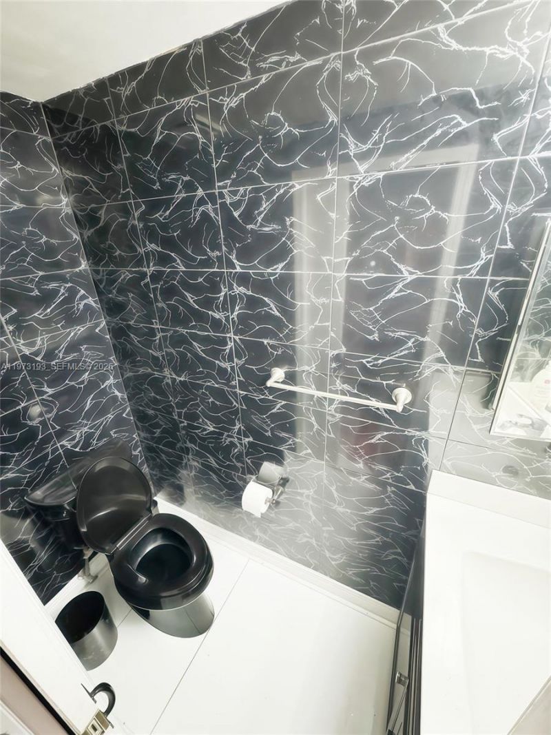 926 SW 102nd Ter , Pembroke Pines, FL 33025 Photo