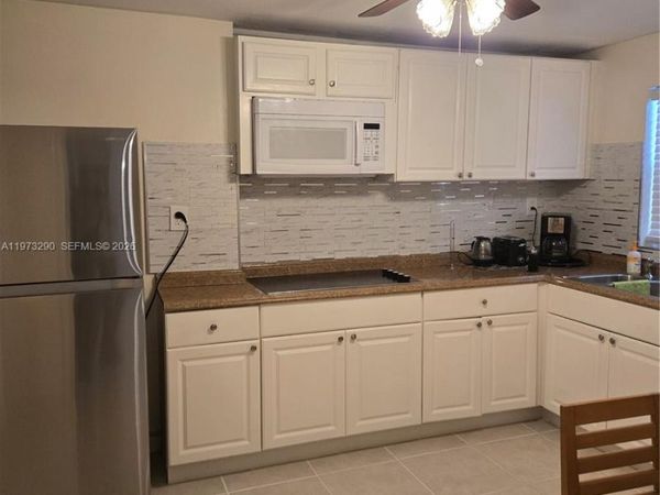 5712 Hollywood Blvd , Unit 2, Hollywood, FL 33021