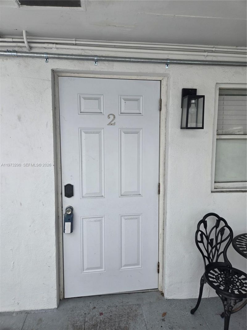 5712 Hollywood Blvd , Unit 2, Hollywood, FL 33021 Photo