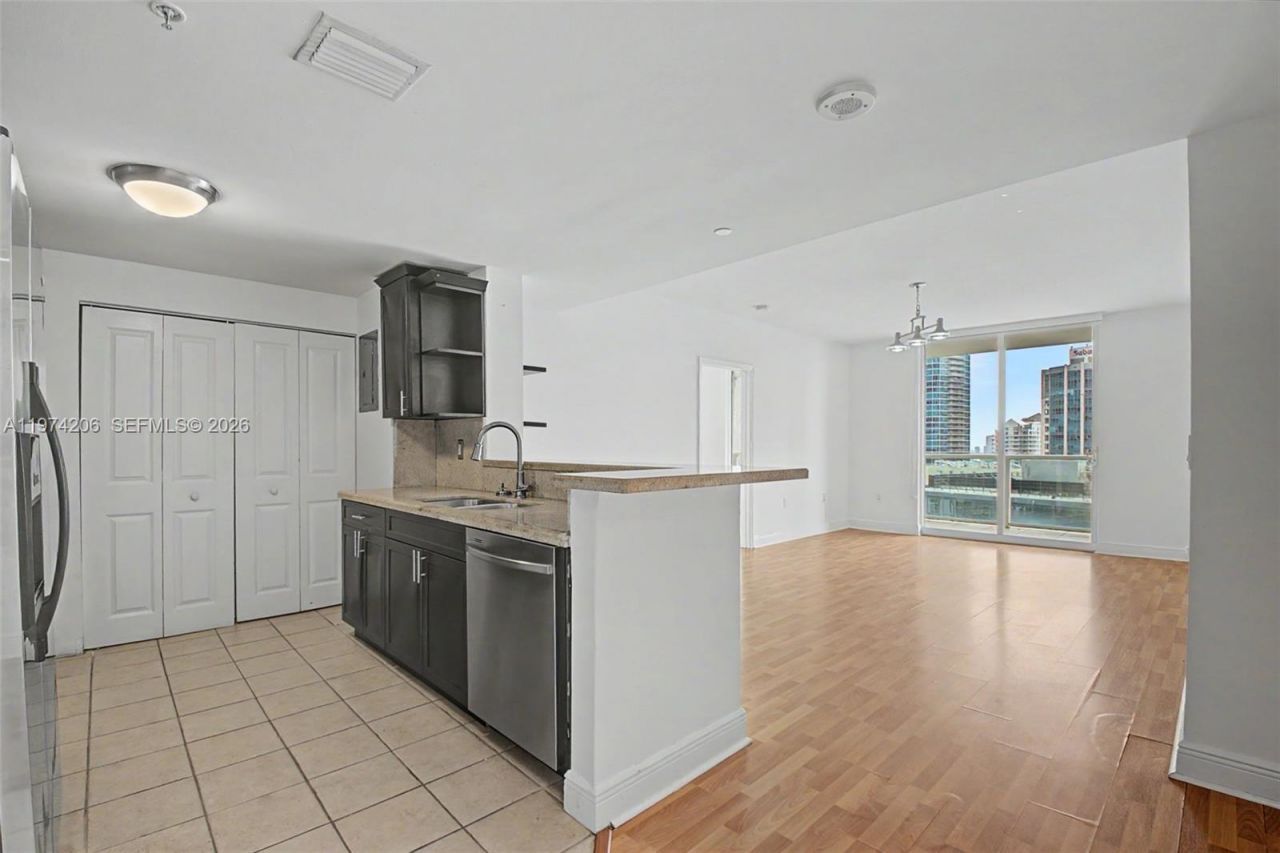 1250 S Miami Ave , Unit 2604, Miami, FL 33130 Photo