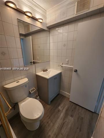 6900 NW 78th St , Tamarac, FL 33321 Photo