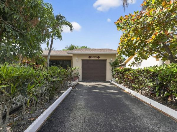 9522 Affirmed Ln, Boca Raton, FL 33496
