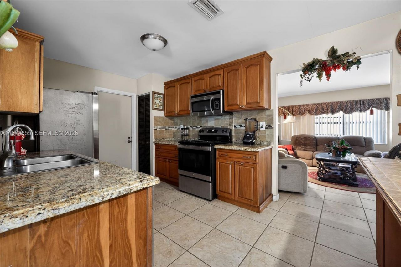 9522 Affirmed Ln, Boca Raton, FL 33496 Photo