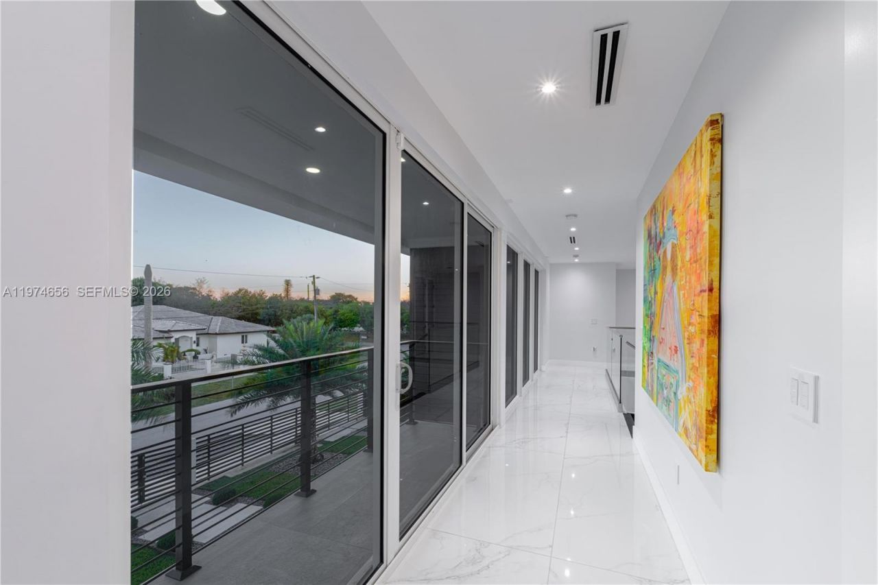 10181 NW 27th St, Doral, FL 33172 Photo