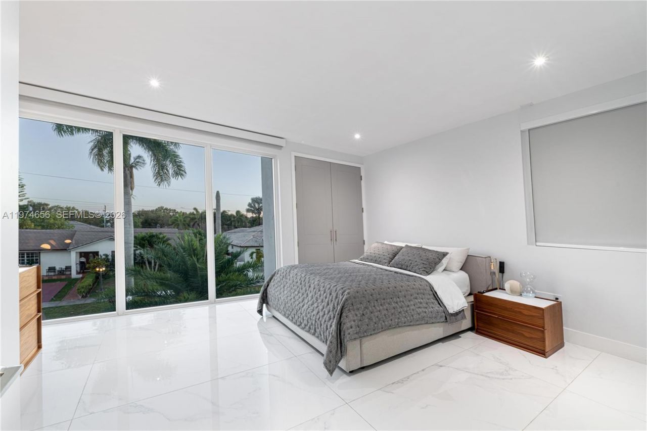 10181 NW 27th St, Doral, FL 33172 Photo