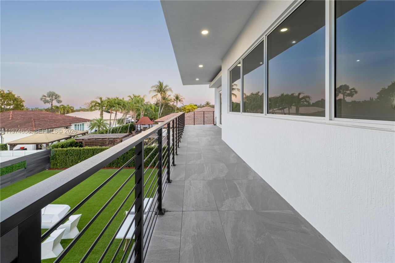 10181 NW 27th St, Doral, FL 33172 Photo