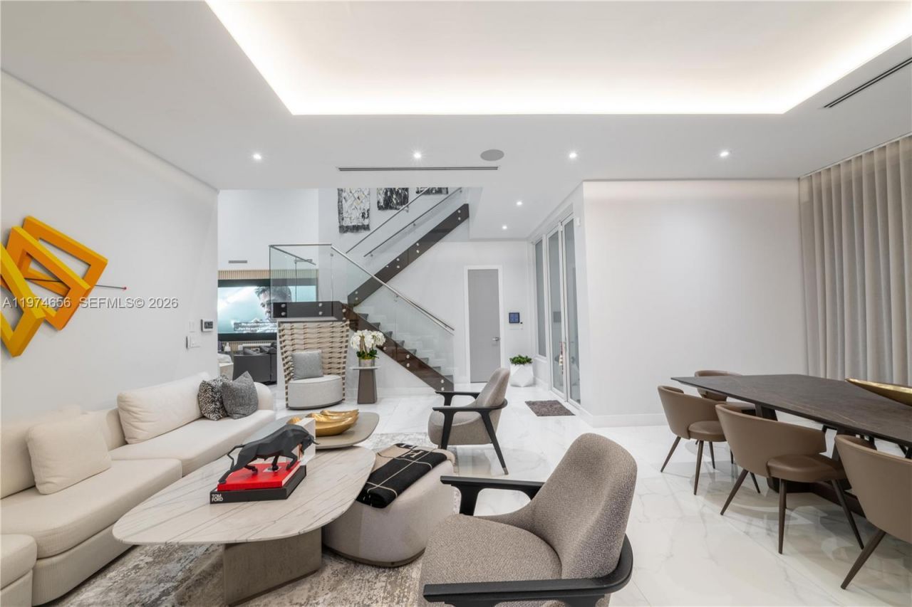 10181 NW 27th St, Doral, FL 33172 Photo