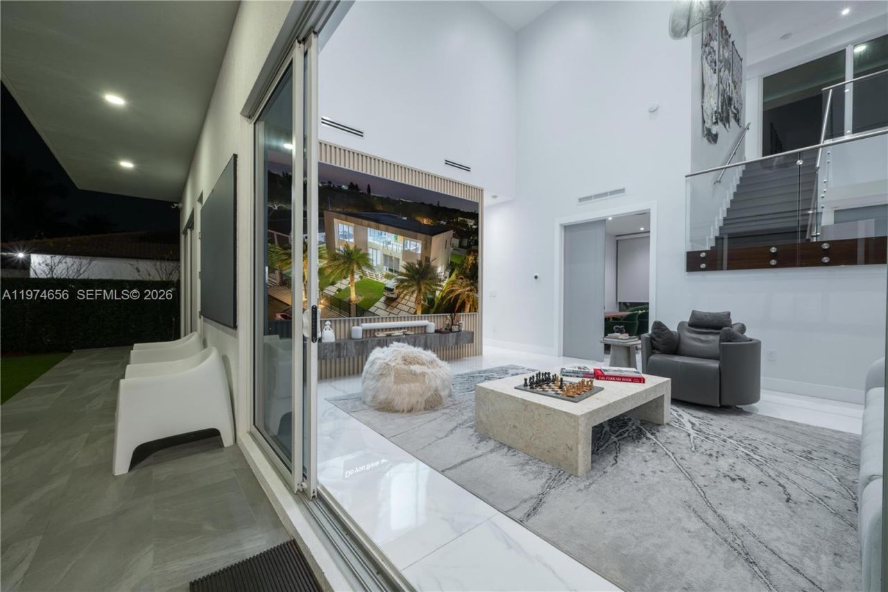 10181 NW 27th St, Doral, FL 33172 Photo