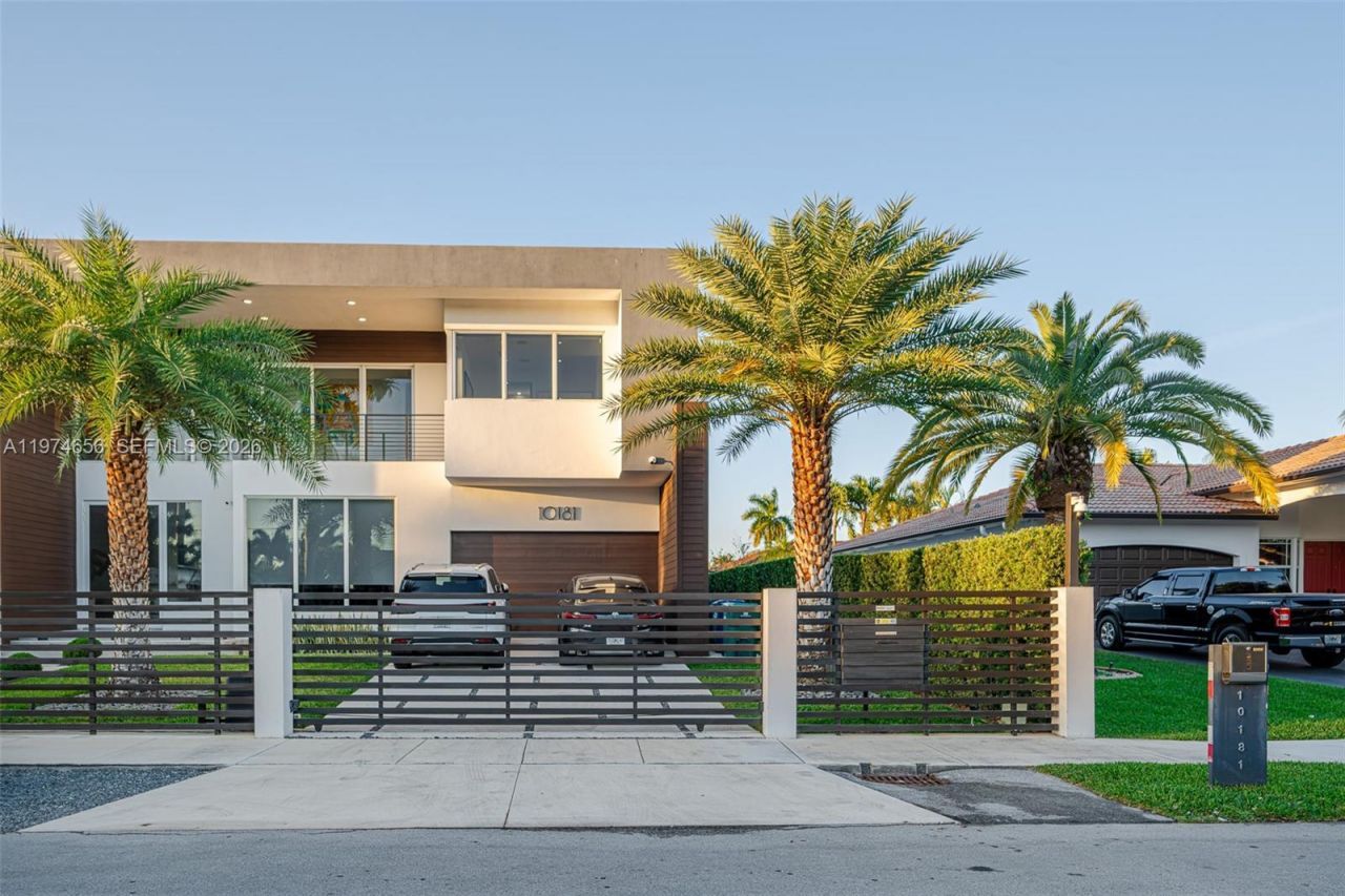 10181 NW 27th St, Doral, FL 33172 Photo