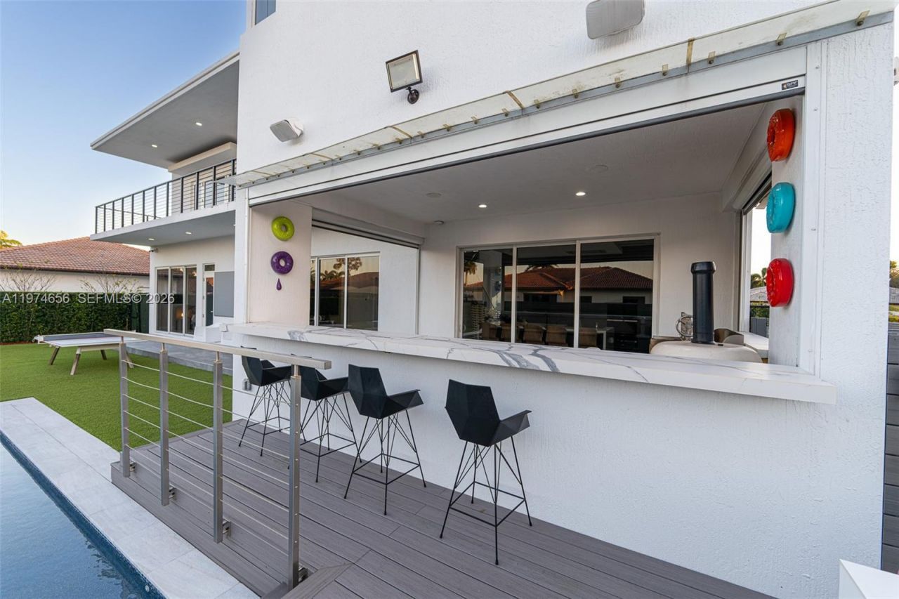 10181 NW 27th St, Doral, FL 33172 Photo