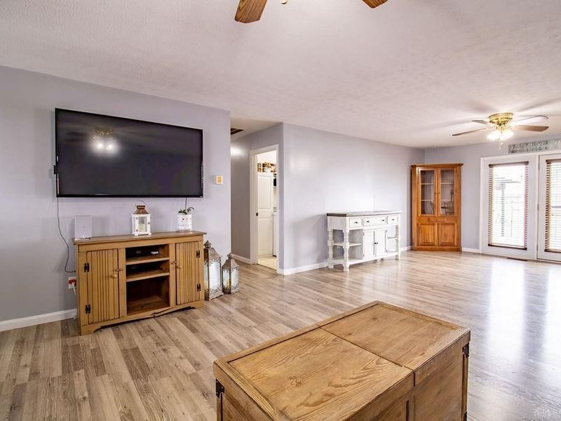 1041 Mcguinn Road, Wilmington, OH 45177 Photo 5