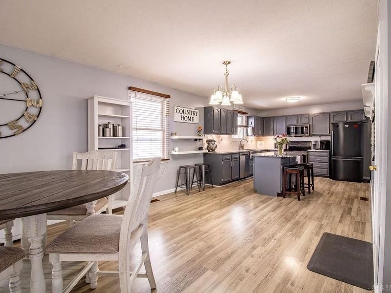 1041 Mcguinn Road, Wilmington, OH 45177 Photo 8