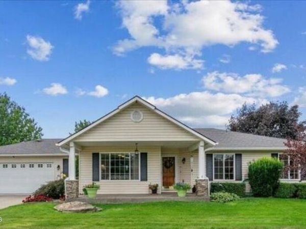 6494 W BUFFALO GRASS LN , Rathdrum, ID 83858