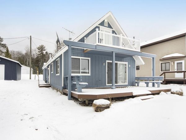 939 Stratford Lane, Indian River, MI 49749