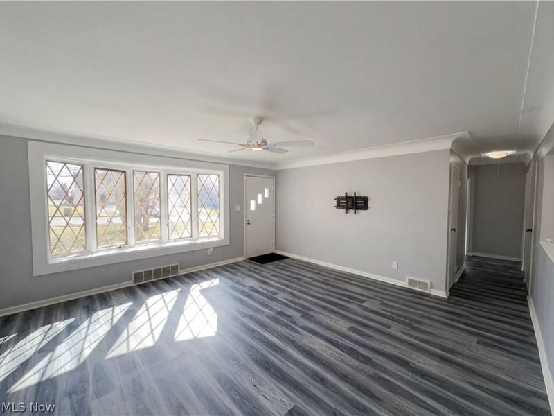 18715 Libby Road , Maple Heights, OH 44137 Photo 3