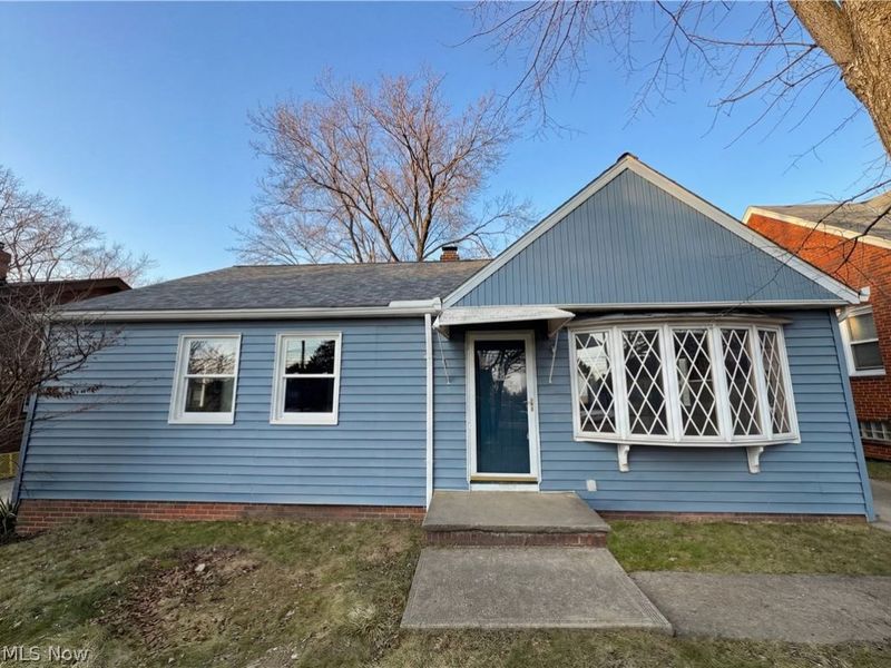 18715 Libby Road , Maple Heights, OH 44137 Photo 7