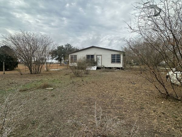 313 Private Benito, Beeville, TX 78102