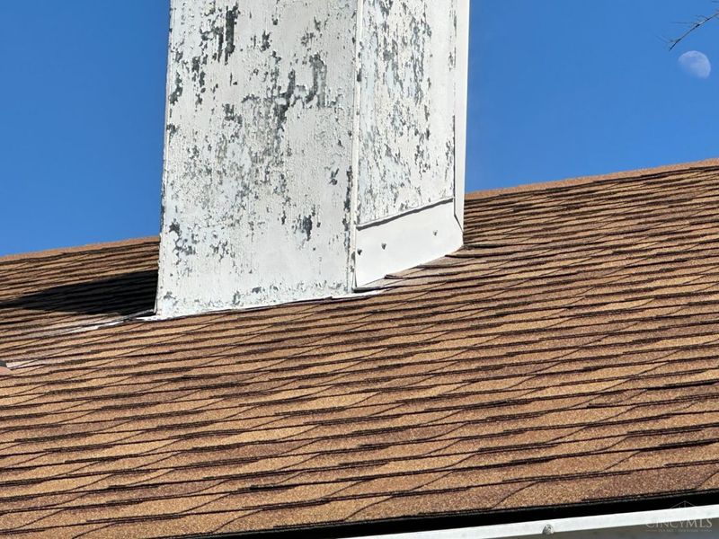 705 Richardson Drive, Middletown, OH 45042 Photo 3