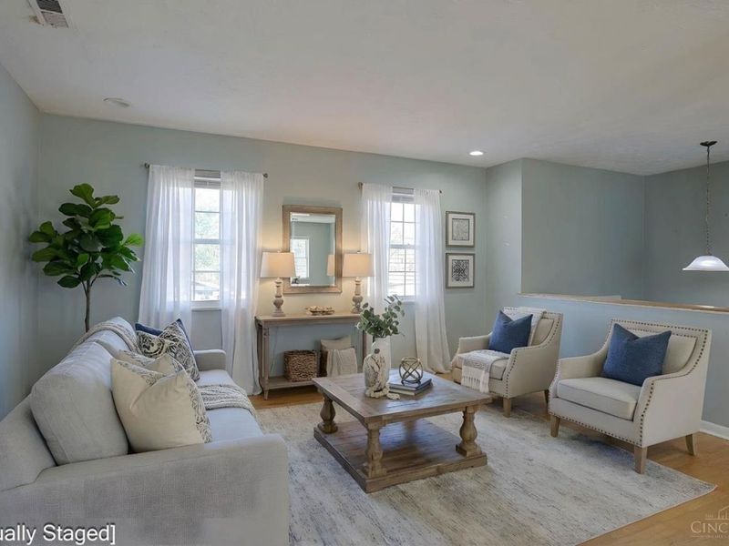 3950 Randolph Lane, Union Twp, OH 45245 Photo 3