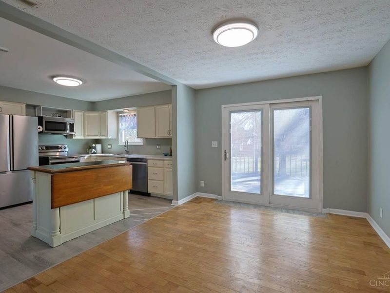 3950 Randolph Lane, Union Twp, OH 45245 Photo 5