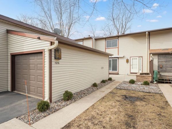 1656 Meadow Circle SE, Rochester, MN 55904