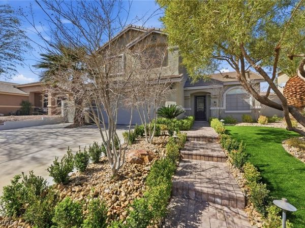 21 Woodcarver Street , Henderson, NV 89012