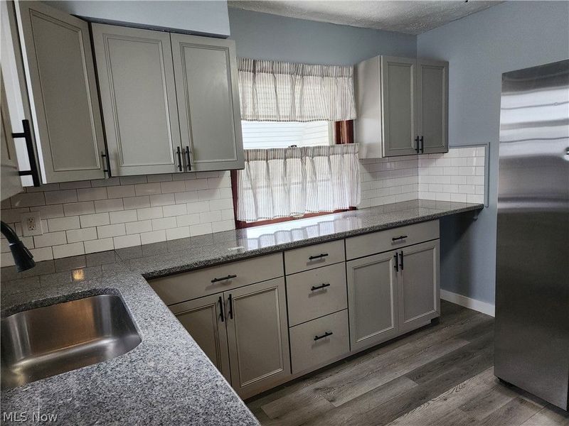 18990 Raymond Street, Maple Heights, OH 44137 Photo 2