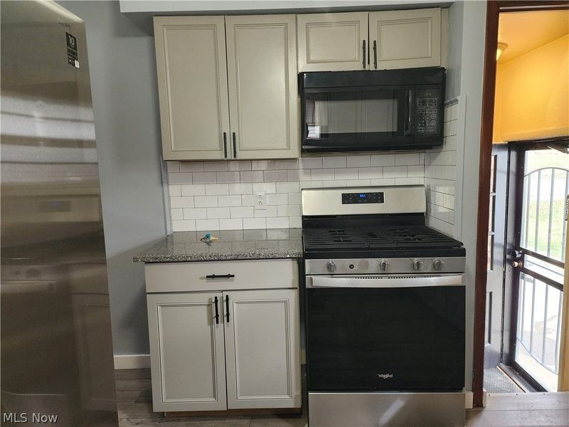 18990 Raymond Street, Maple Heights, OH 44137 Photo 3