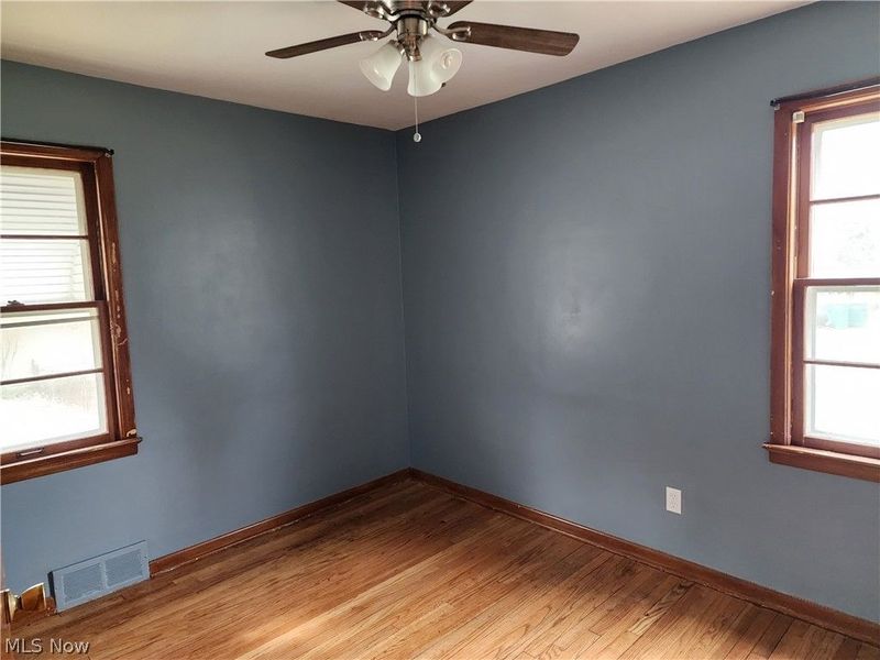 18990 Raymond Street, Maple Heights, OH 44137 Photo 5