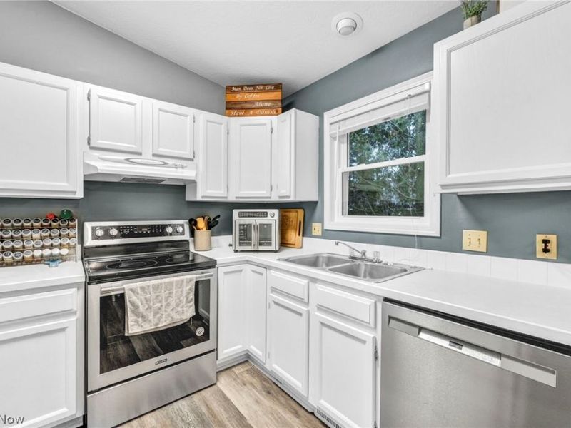 545 Fulmer Avenue , Akron, OH 44312 Photo 19