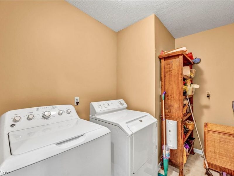 545 Fulmer Avenue , Akron, OH 44312 Photo 34