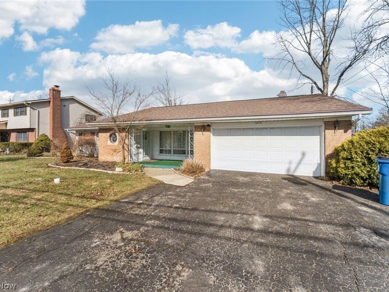 1215 Spruce Tree Lane , Amherst, OH 44001 Photo 41