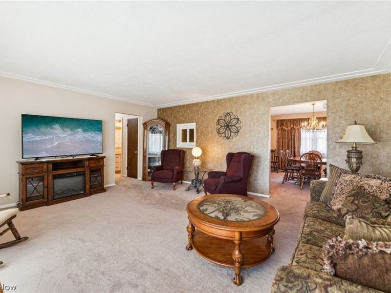 1215 Spruce Tree Lane , Amherst, OH 44001 Photo 6