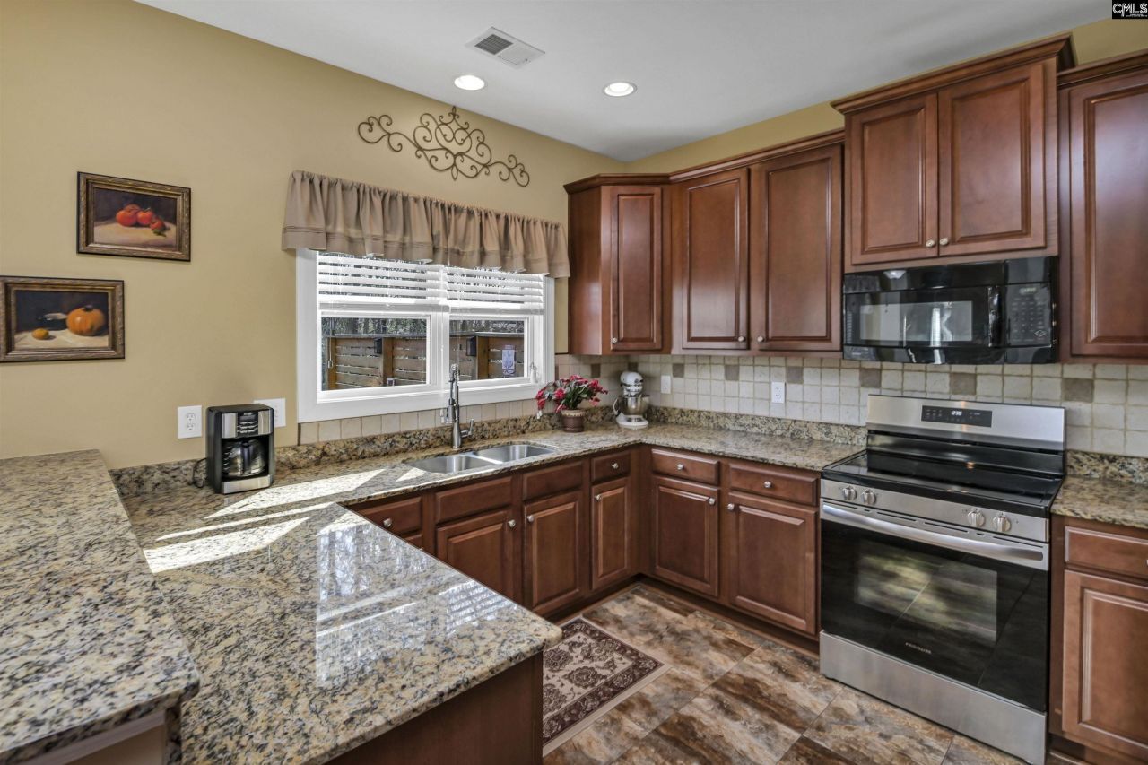 133 Magnolia Point Drive  Photo 10