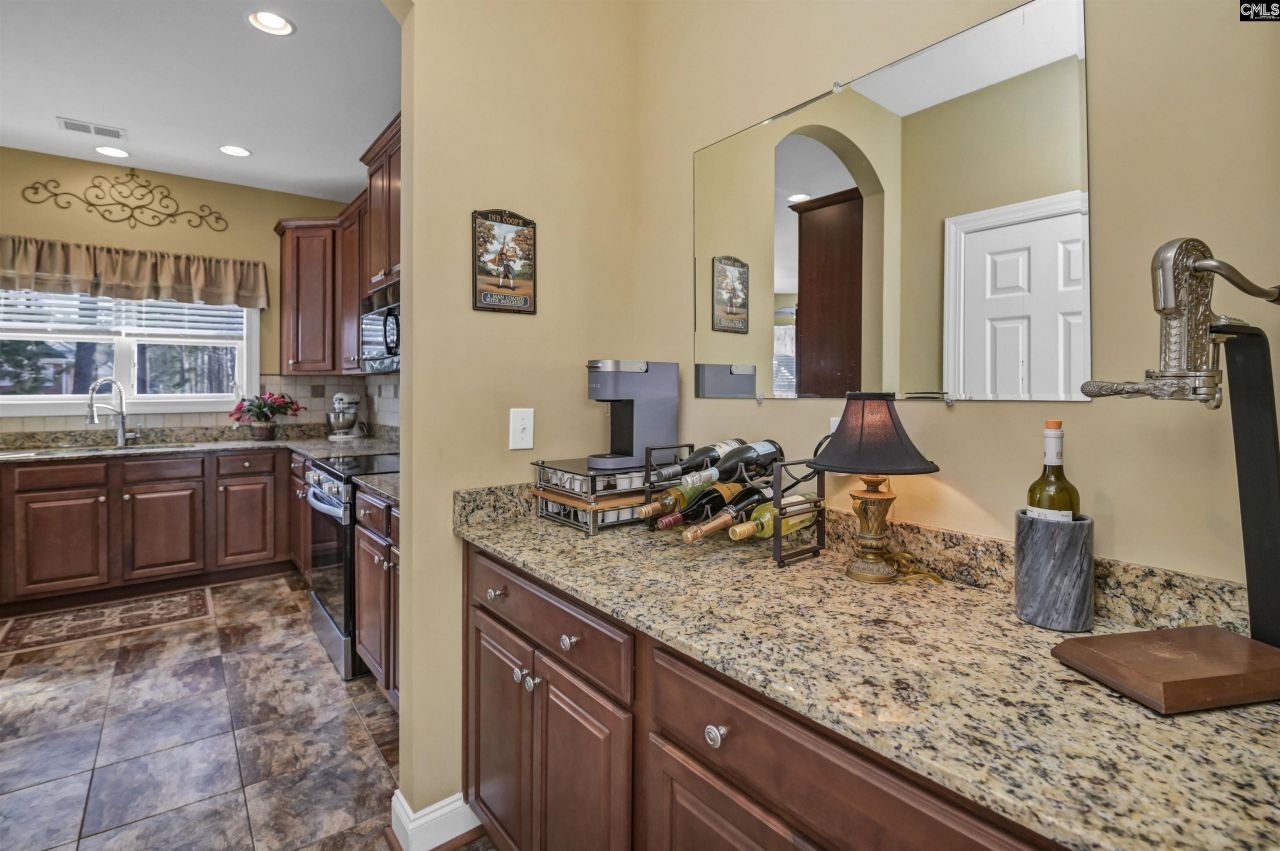 133 Magnolia Point Drive  Photo 8