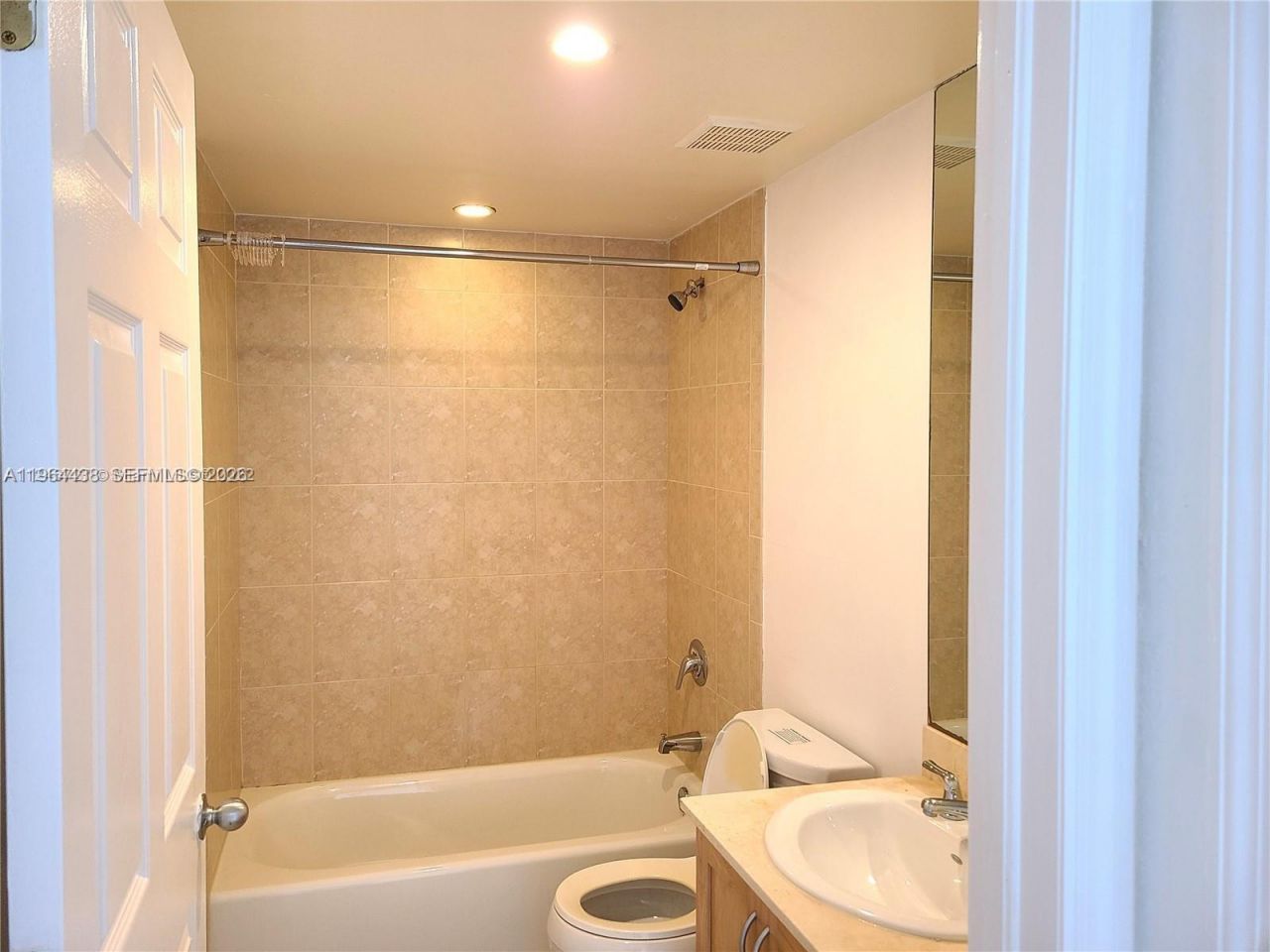 10350 W Bay Harbor Dr, Unit 5L, Bay Harbor Islands, FL 33154 Photo