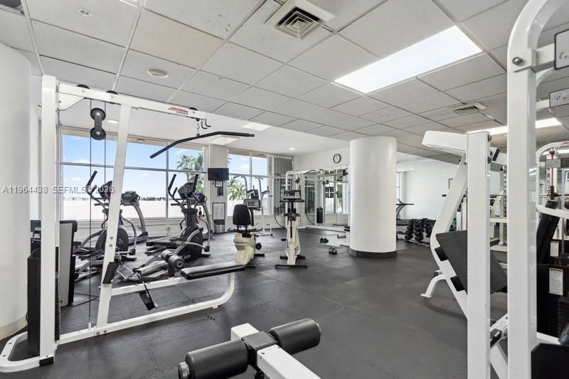 10350 W Bay Harbor Dr, Unit 5L, Bay Harbor Islands, FL 33154 Photo