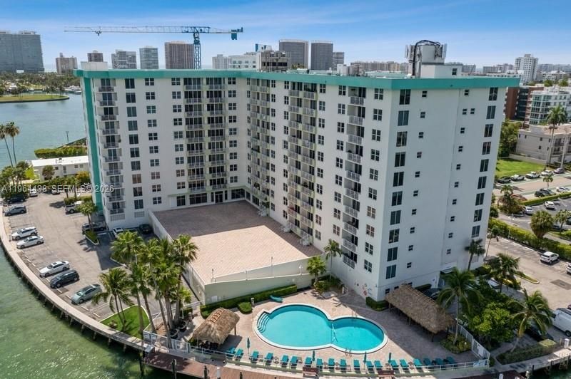 10350 W Bay Harbor Dr, Unit 5L, Bay Harbor Islands, FL 33154 Photo